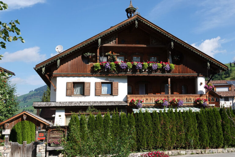 B&B Bed and Breakfast Chalet Les Nainores